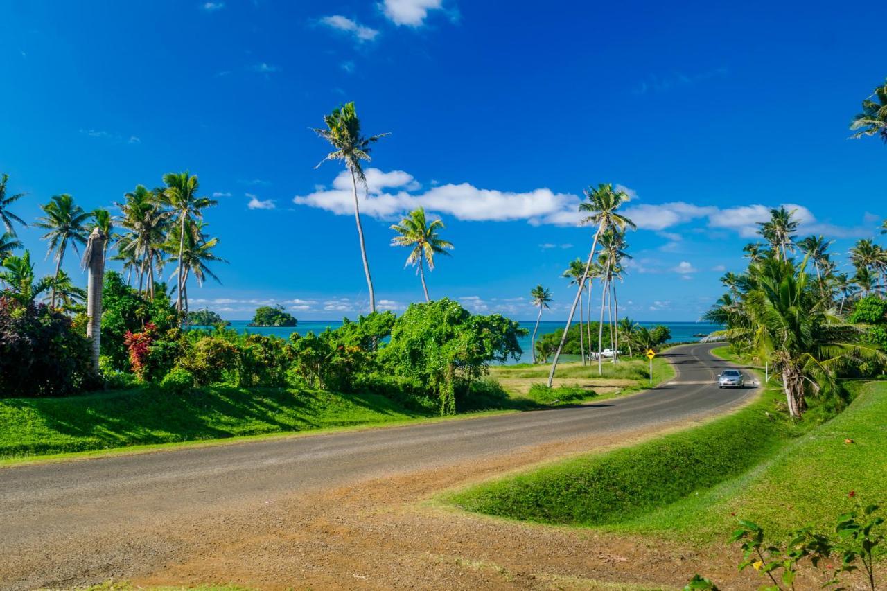 Raintree Gardens - 1 Acre, Ocean Views, Steps From Beach Matei Kültér fotó